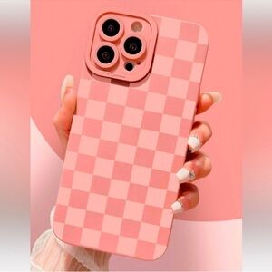 🆕 iPhone 15 Pro Max Pink Checkered Print Soft Phone Case! 📱